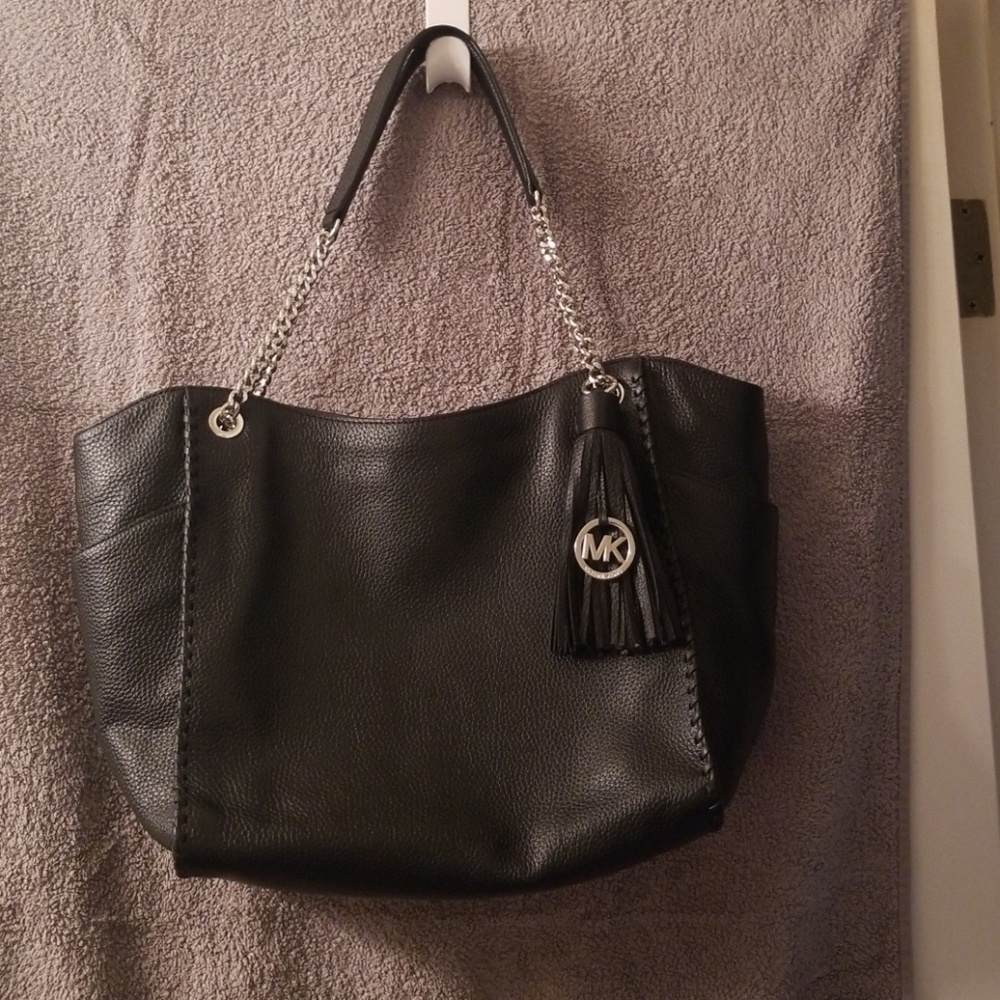 Gorgeous Black Michael Kors Purse